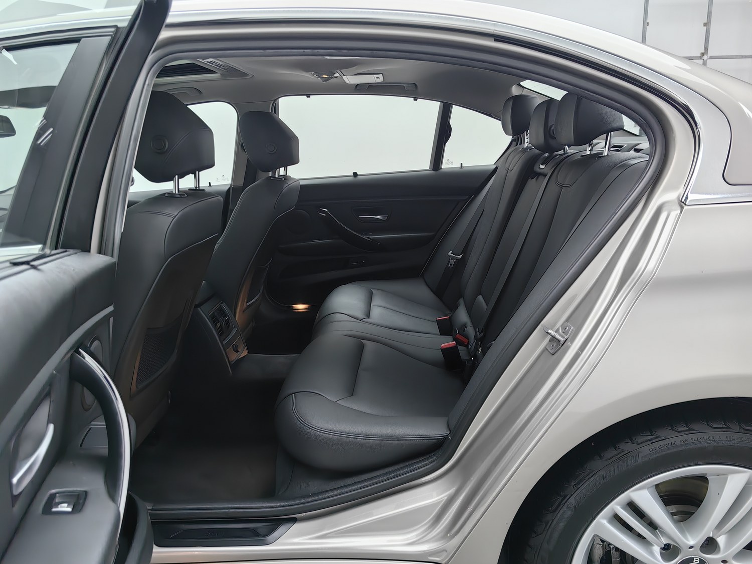 Used BMW 3 Series 2017 2.0 AT
