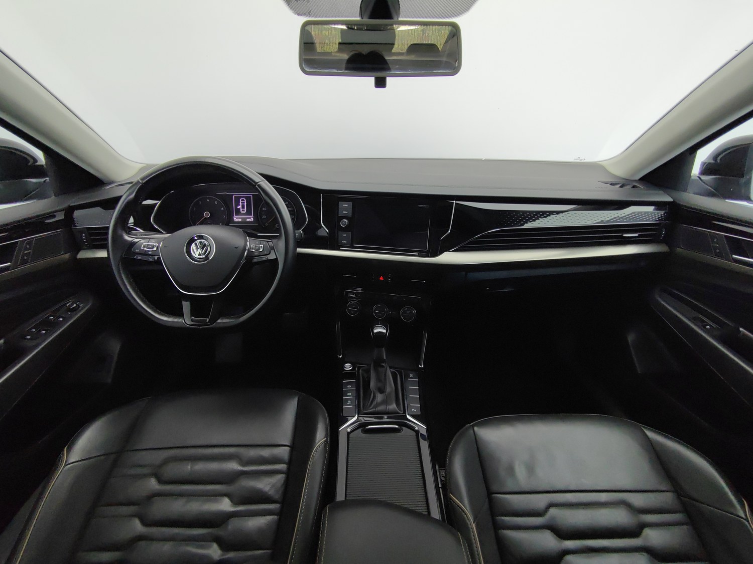Used Volkswagen Passat 2019 2.0 AT