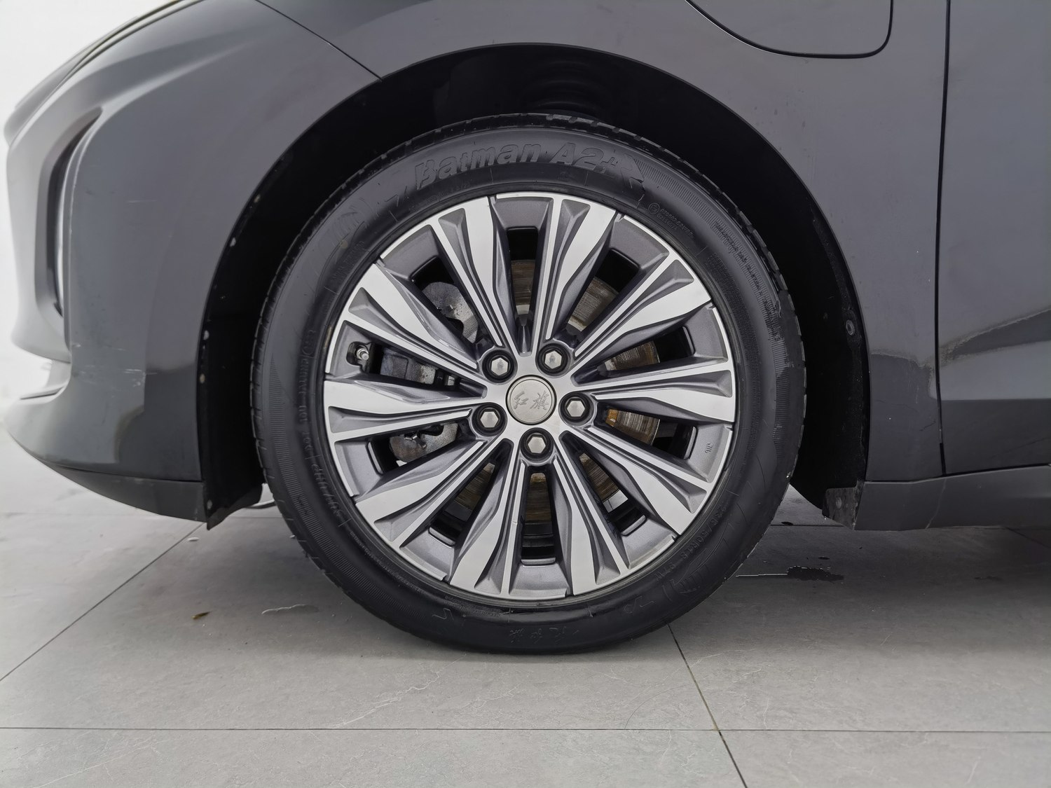 Used Hongqi E-QM5 2022