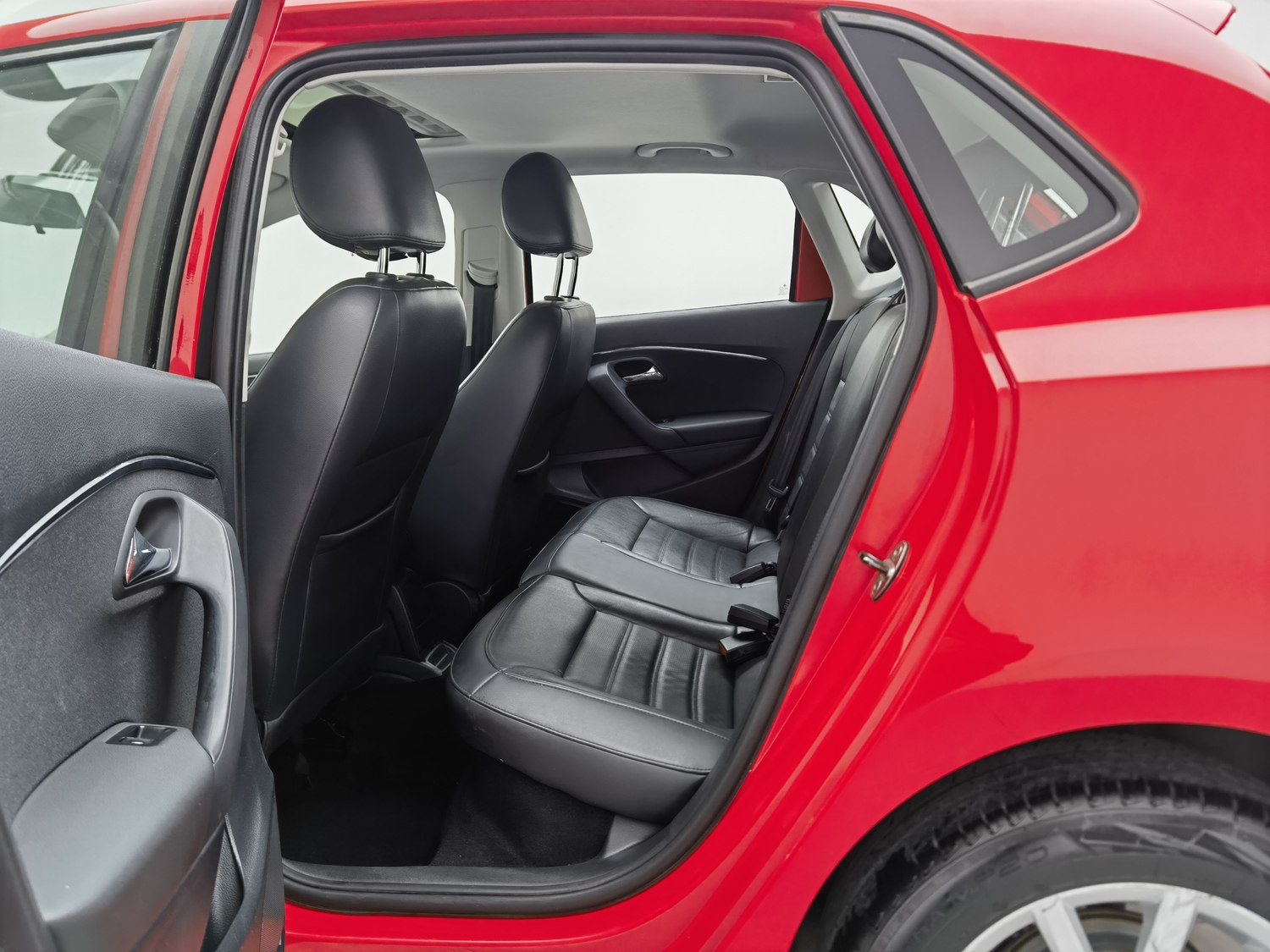 Used Volkswagen Polo 2016 1.6 AT