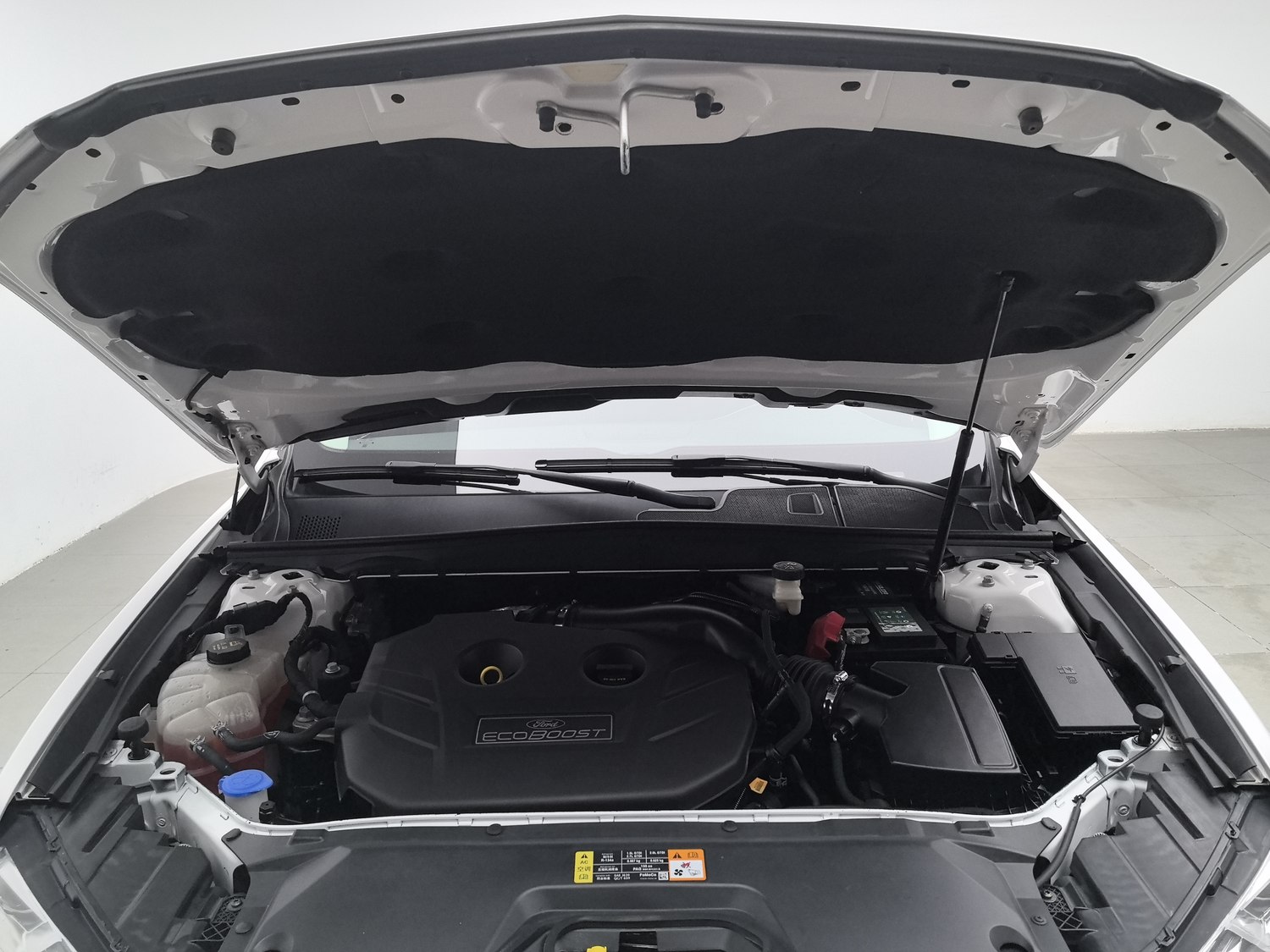 Used Ford Taurus 2015 2.0 AT