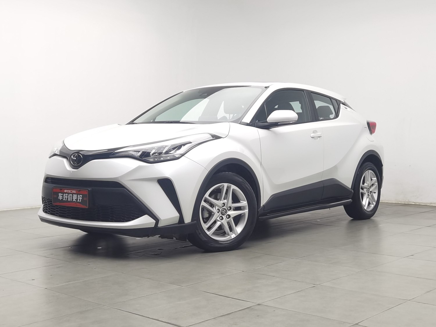 Used Toyota C-HR 2022 2.0 AT