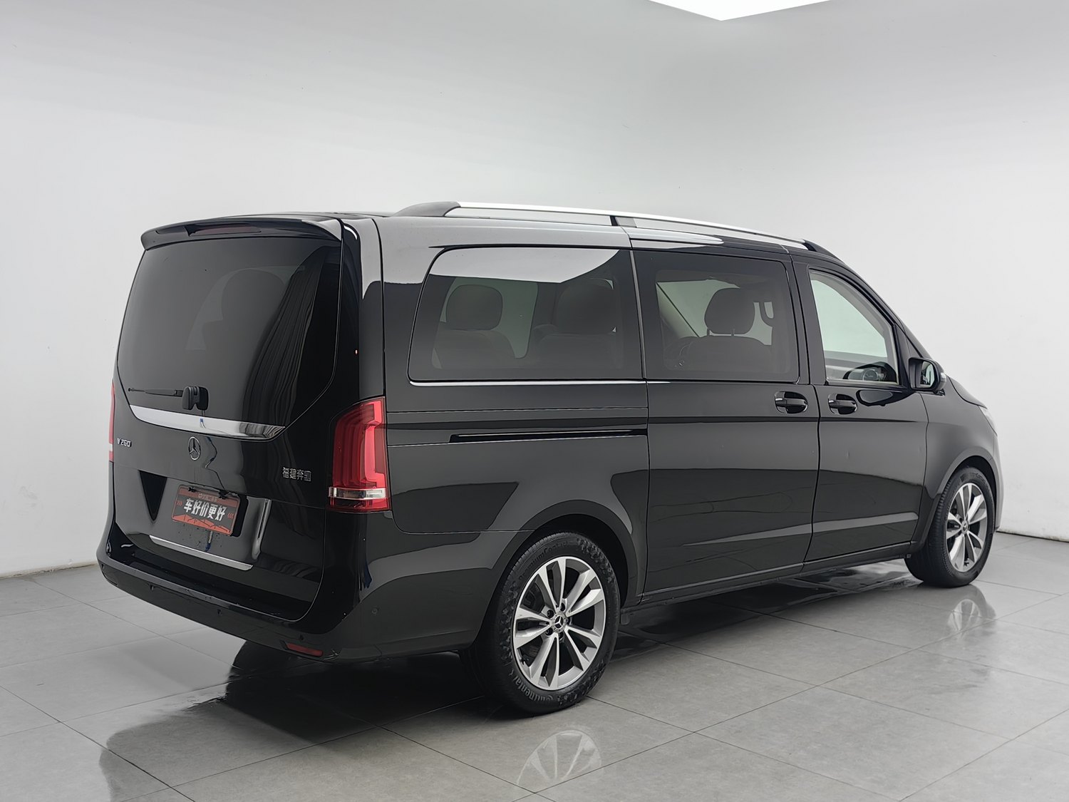Used Mercedes-Benz V-Class 2022 2.0 AT
