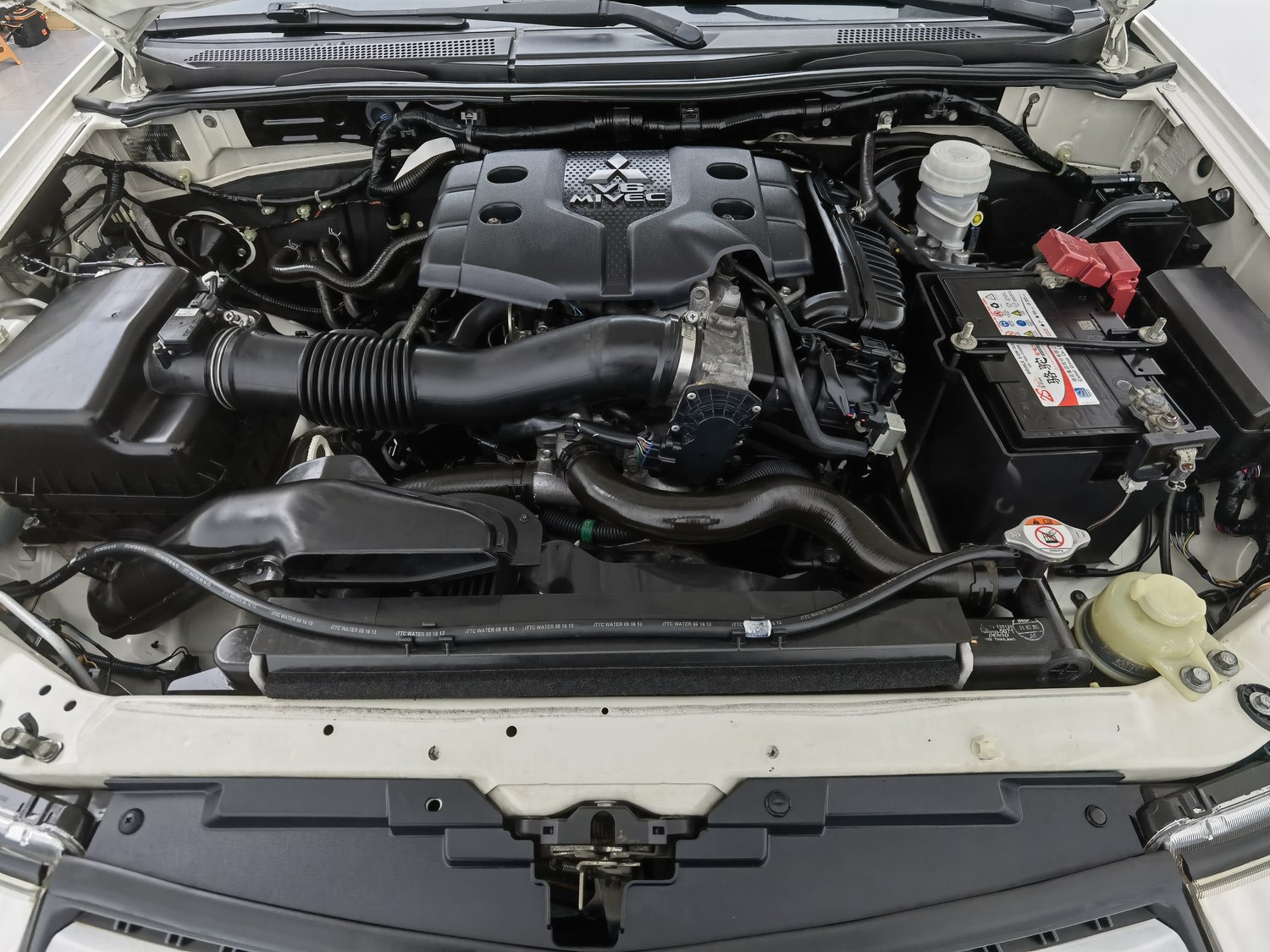 Used Mitsubishi Pajero Sport 2013 3.0 AT