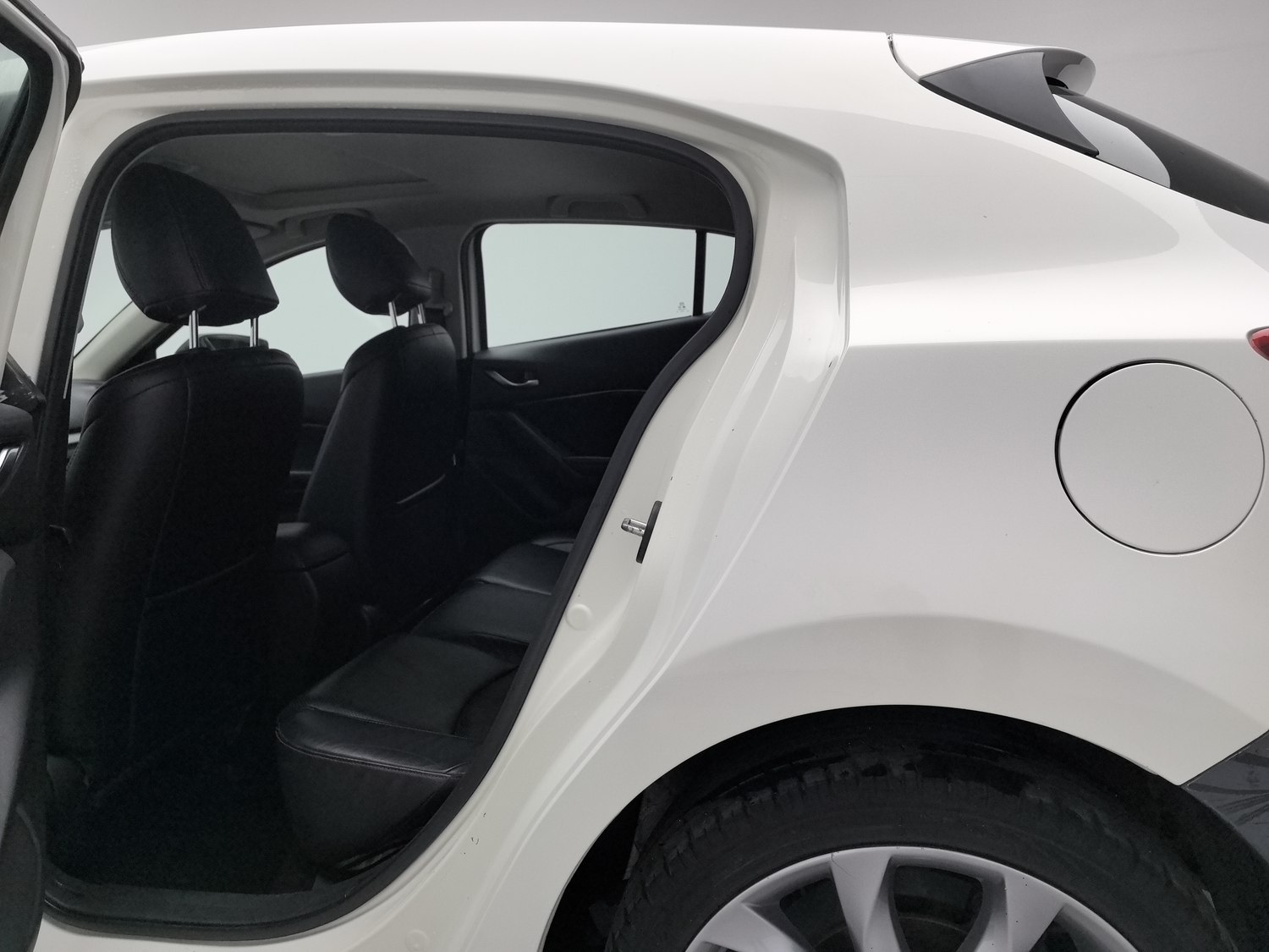 Used Mazda Axela 2014 2.0 AT