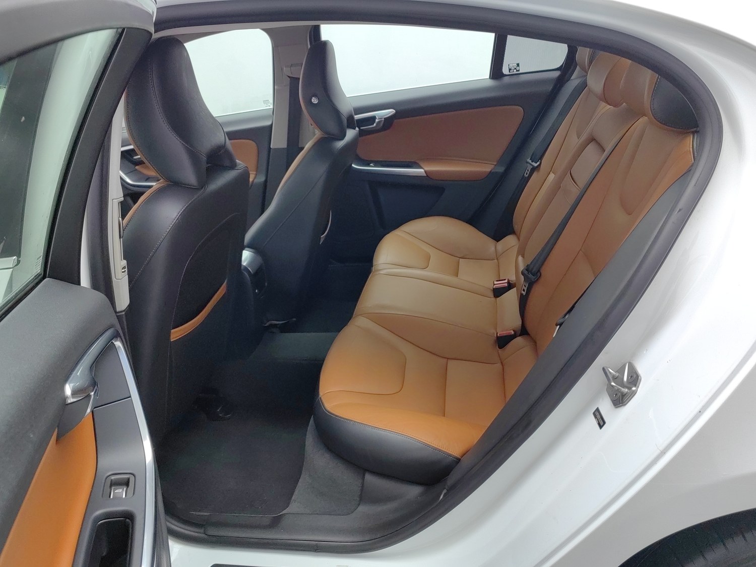 Used Volvo S60 2019 2.0 AT