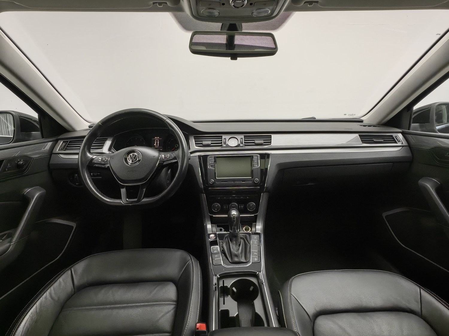 Used Volkswagen Passat 2017 1.4 AT