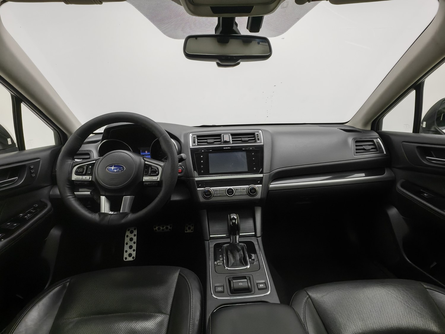 Used Subaru Outback 2016 2.5 AT