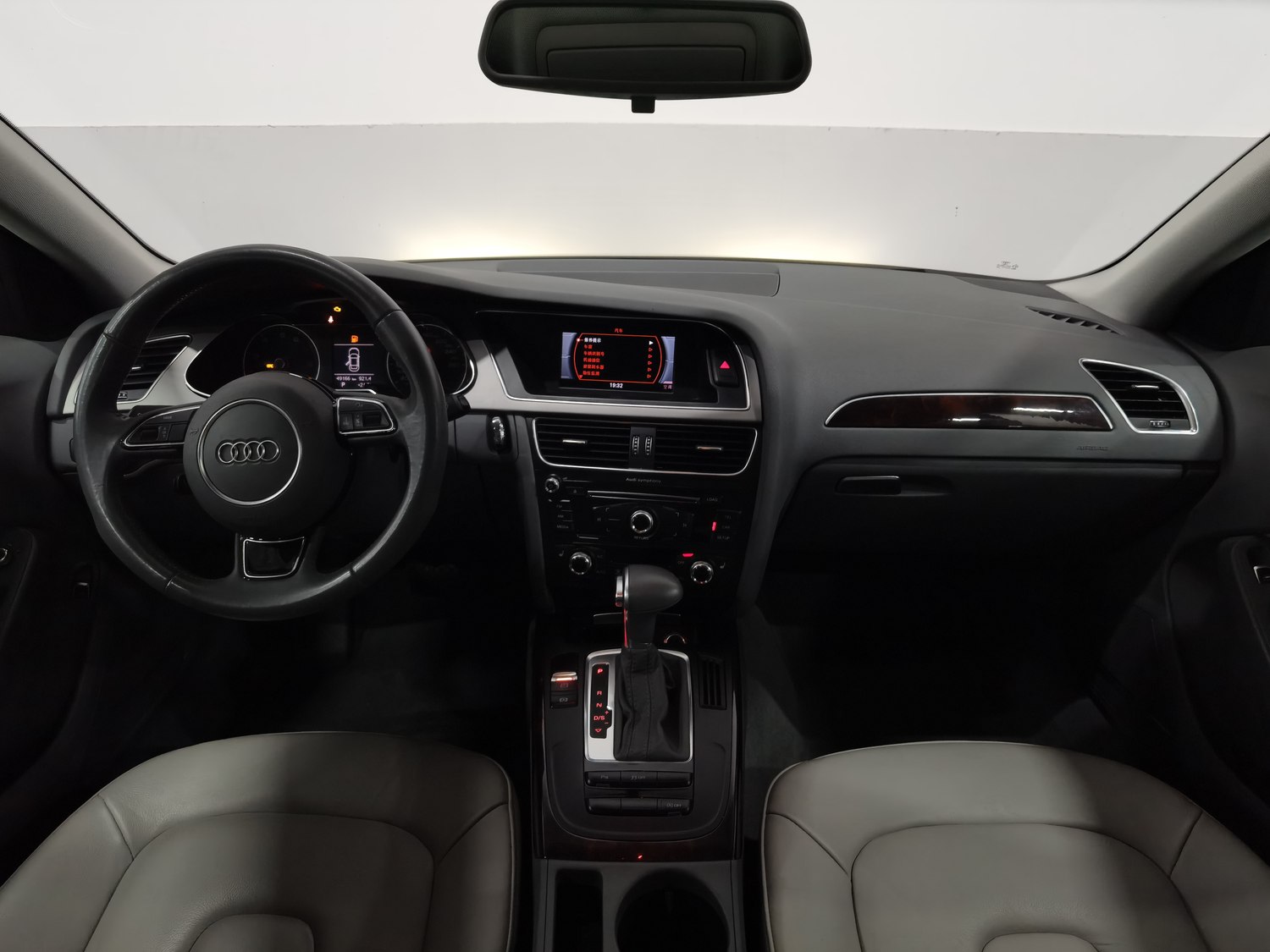 Used Audi A4L 2015 2.0 AT