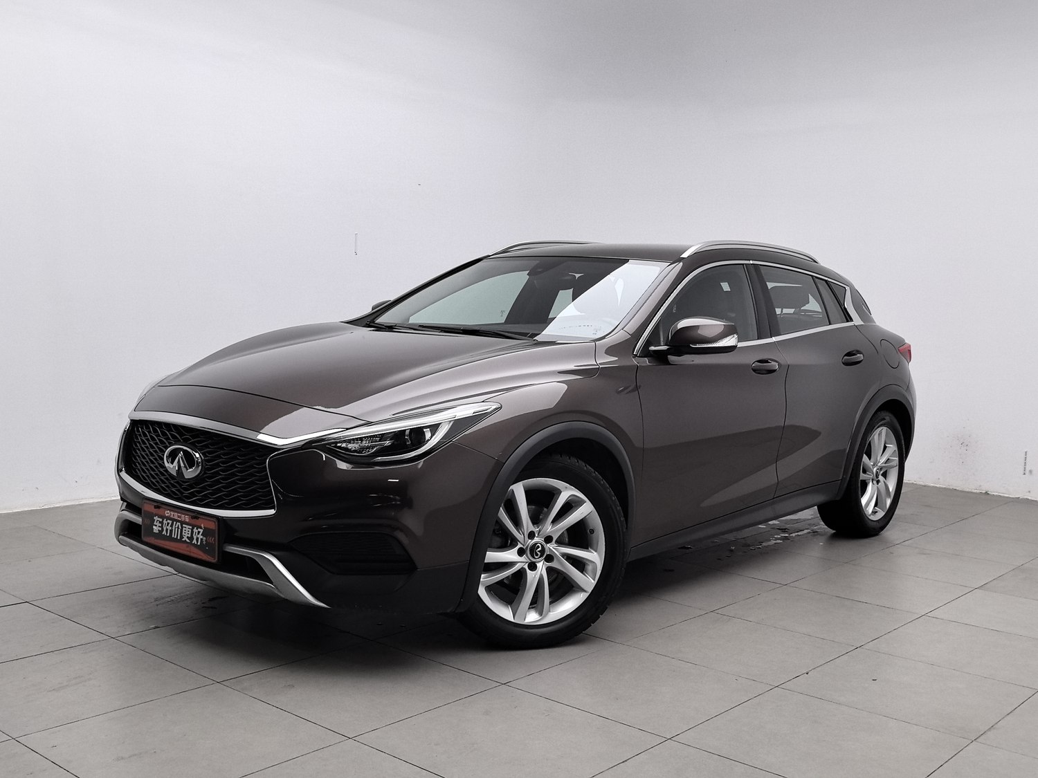 Used Infiniti QX30 2017 1.6 AT