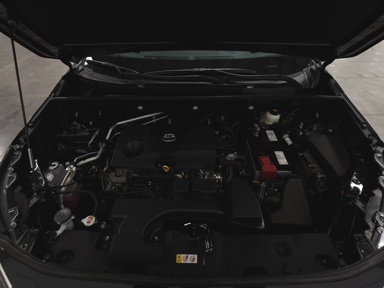 Used Toyota RAV4 2023 2.0 AT