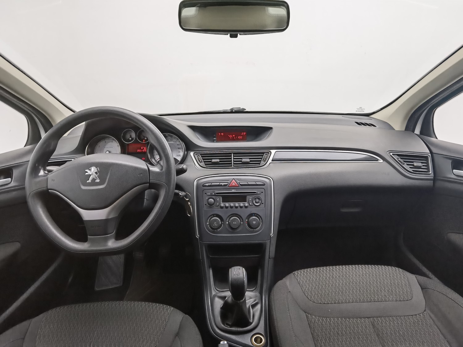 Used Peugeot 308 2013 1.6 MT