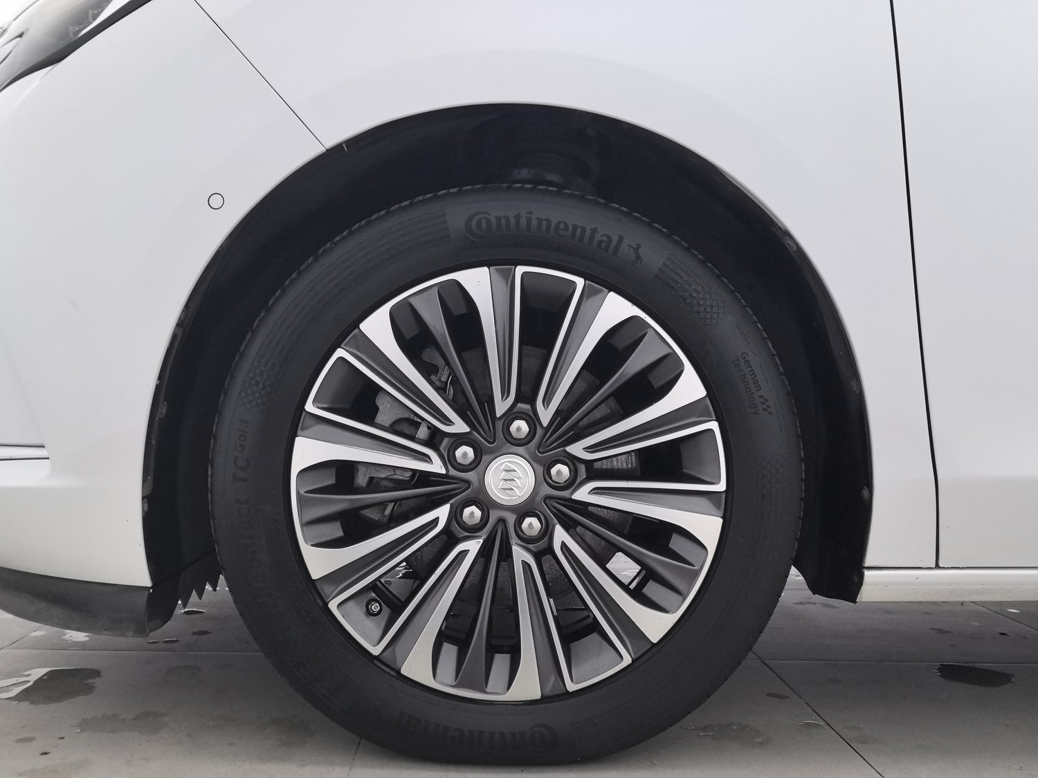 Used Buick GL8 2021 2.0 AT