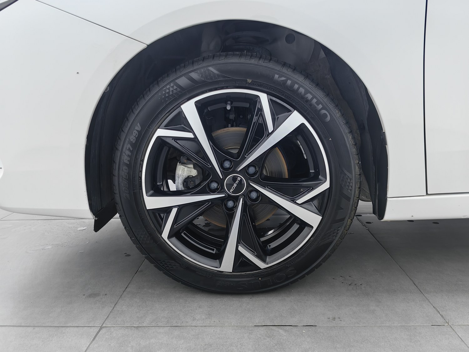 Used Roewe i5 2023 1.5 AT