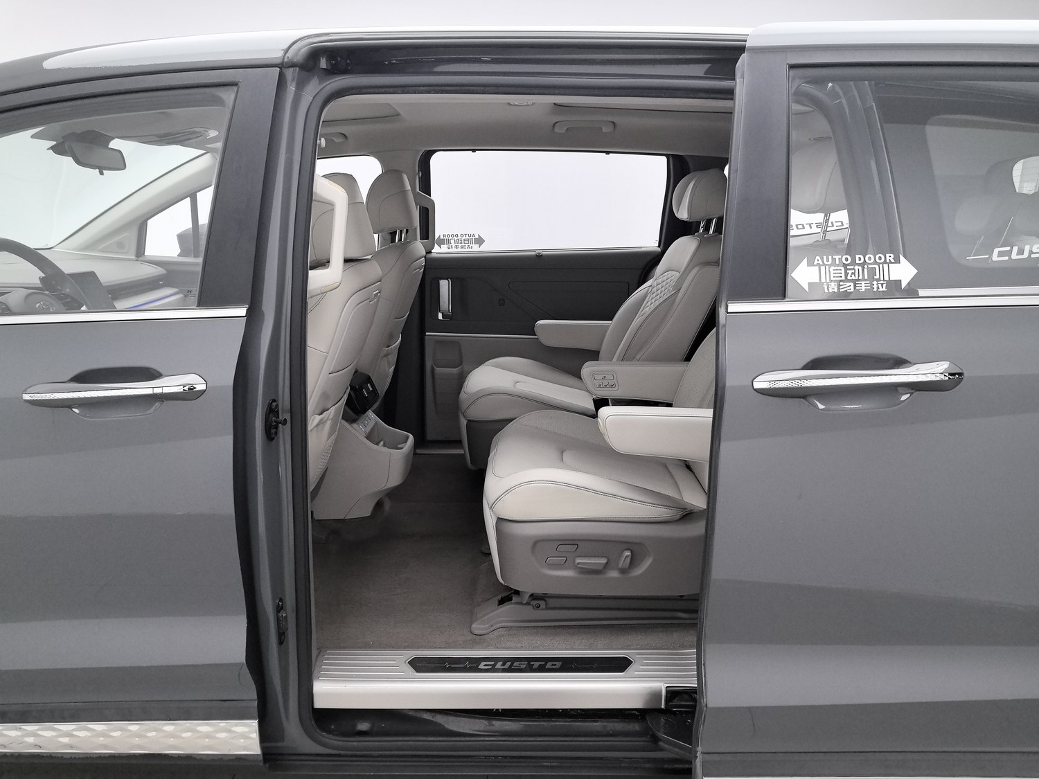 Used Hyundai Custo 2021 2.0 AT