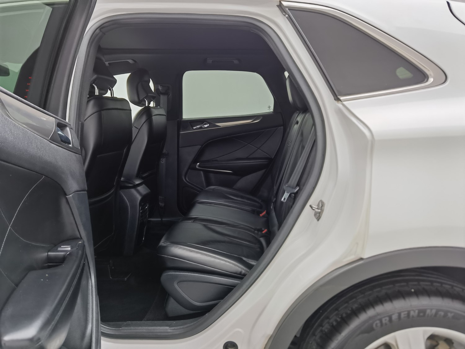 Used Lincoln MKC 2017 2.0 AT
