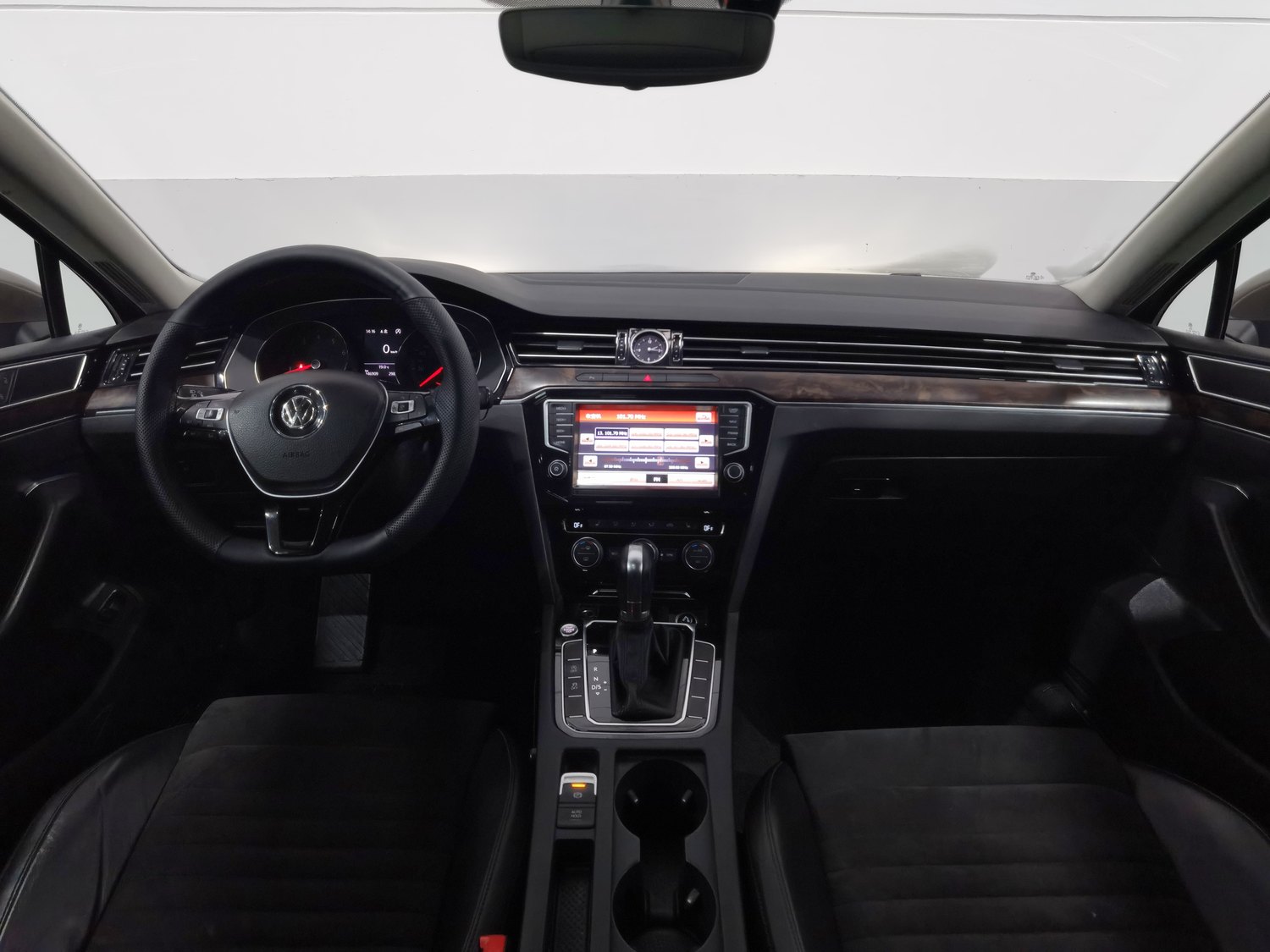 Used Volkswagen Magotan 2017 1.8 AT