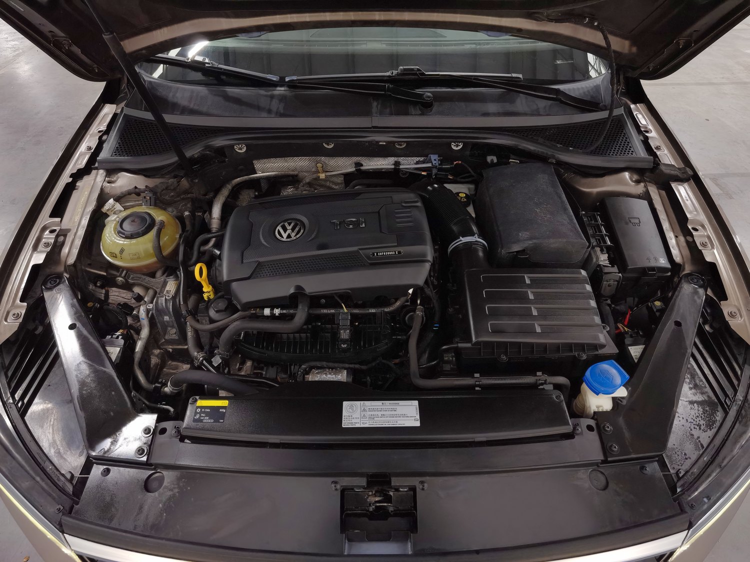 Used Volkswagen Magotan 2017 1.8 AT