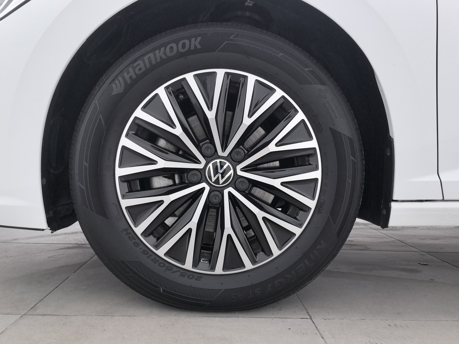 Used Volkswagen Sagitar 2024 1.2 AT