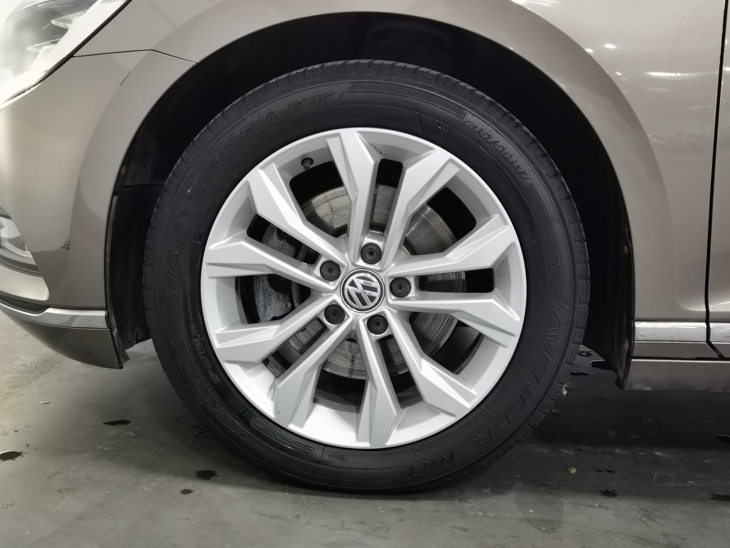 Used Volkswagen Magotan 2017 1.8 AT