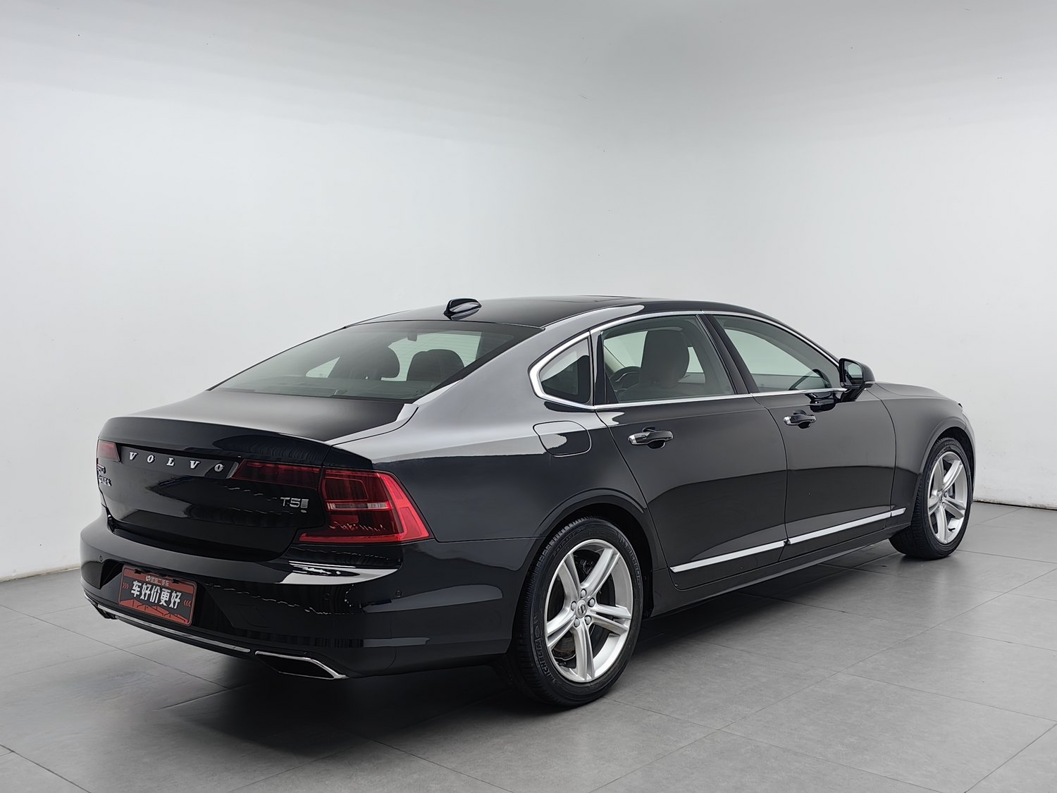 Used Volvo S90 2019 2.0 AT