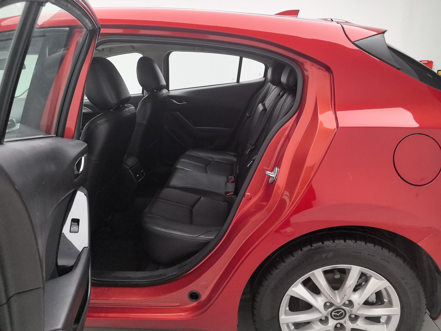 Used Mazda Axela 2017 1.5 AT