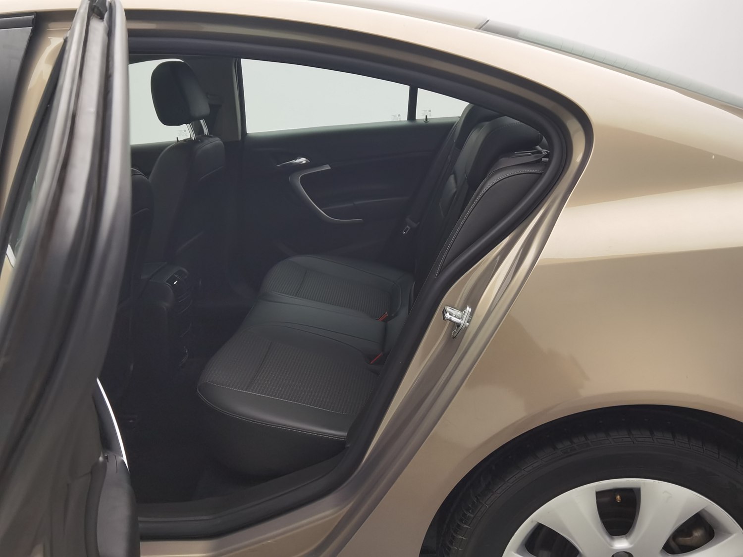 Used Buick Regal 2015 1.6 AT