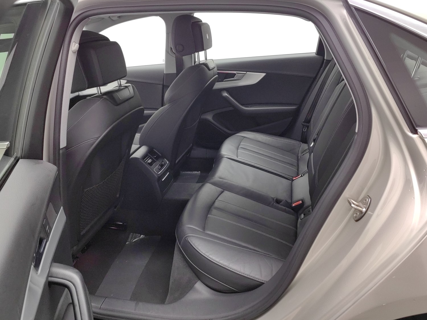 Used Audi A4L 2020 2.0 AT