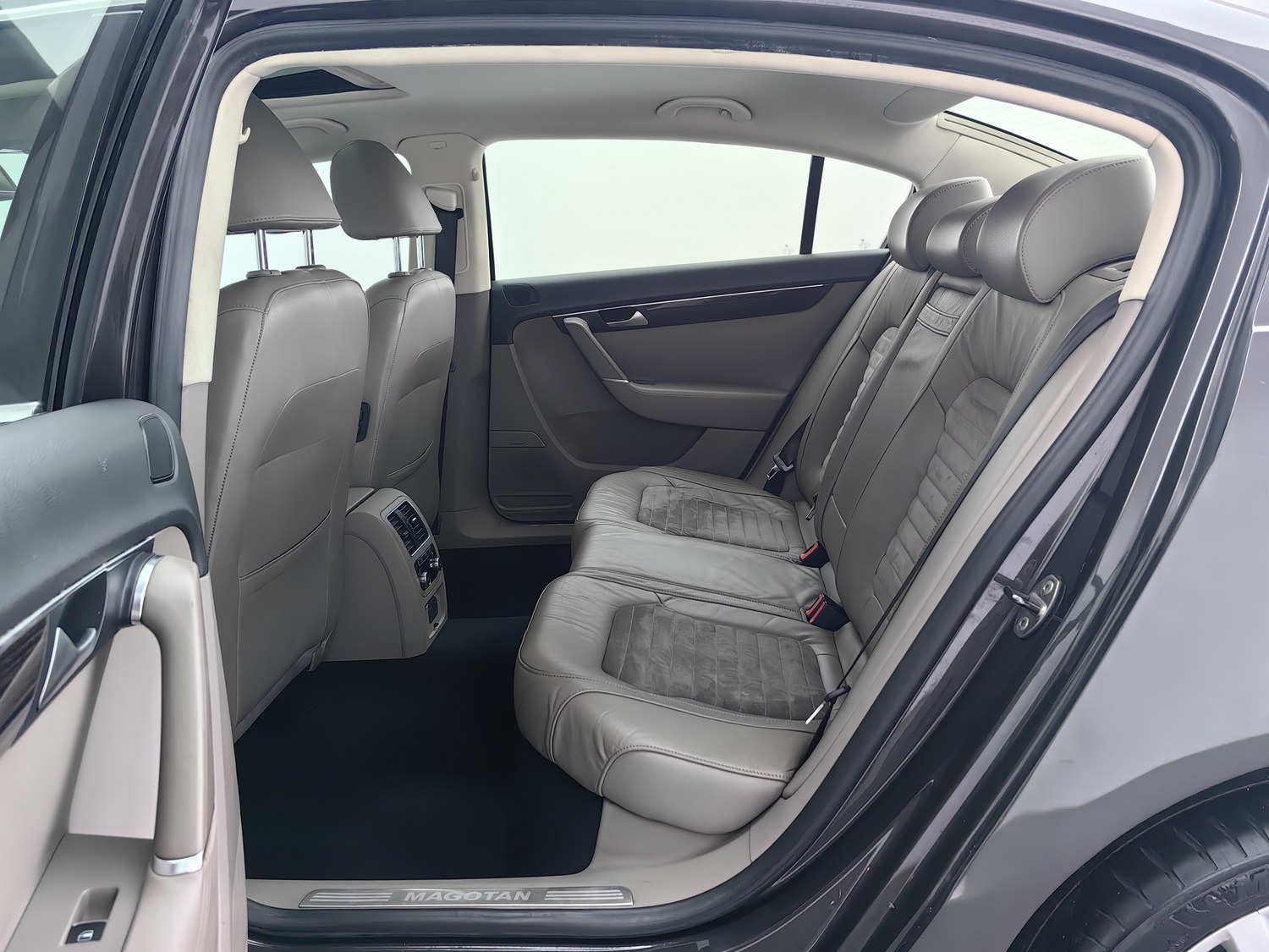 Used Volkswagen Magotan 2012 2.0 AT