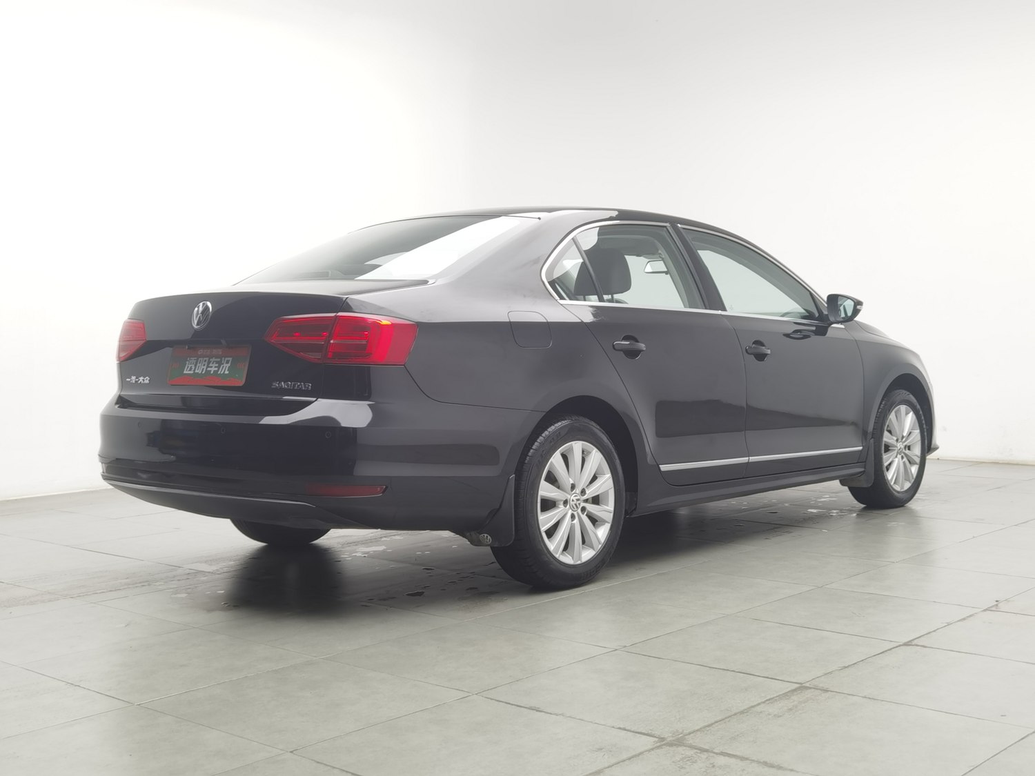 Used Volkswagen Sagitar 2015 1.6 MT