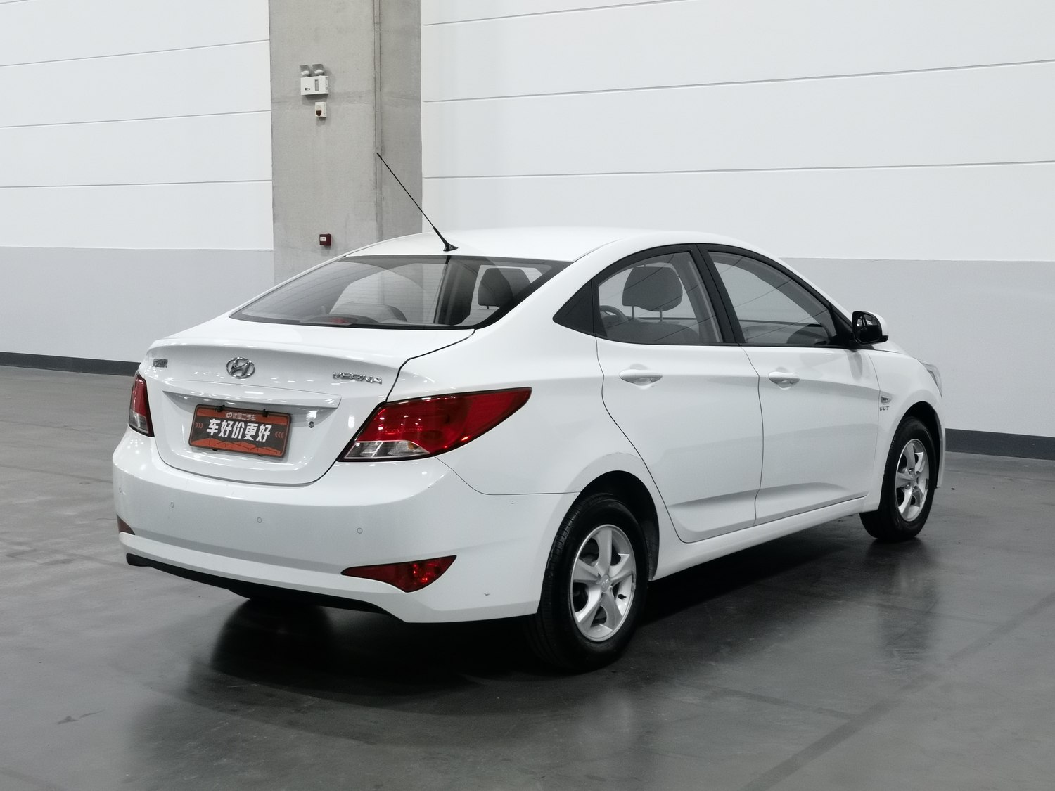 Used Hyundai Reina 2016 1.4 MT