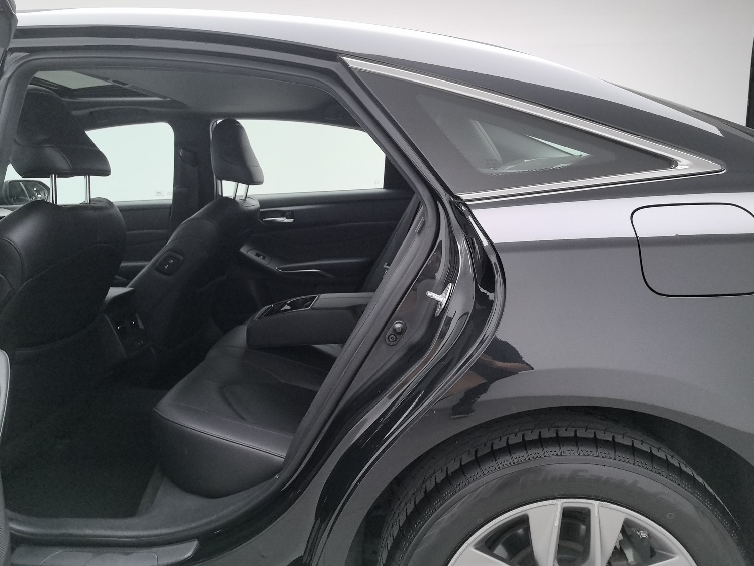 Used Toyota Avalon 2019 2.0 AT