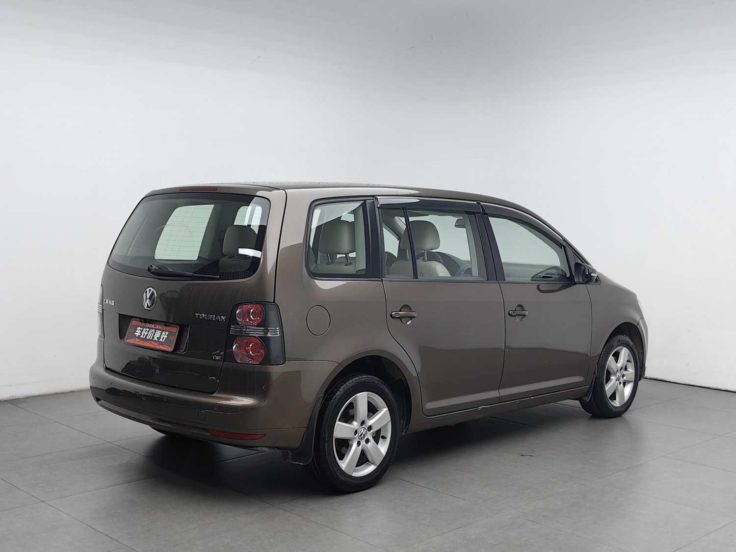 Used Volkswagen Touran 2013 1.4 MT