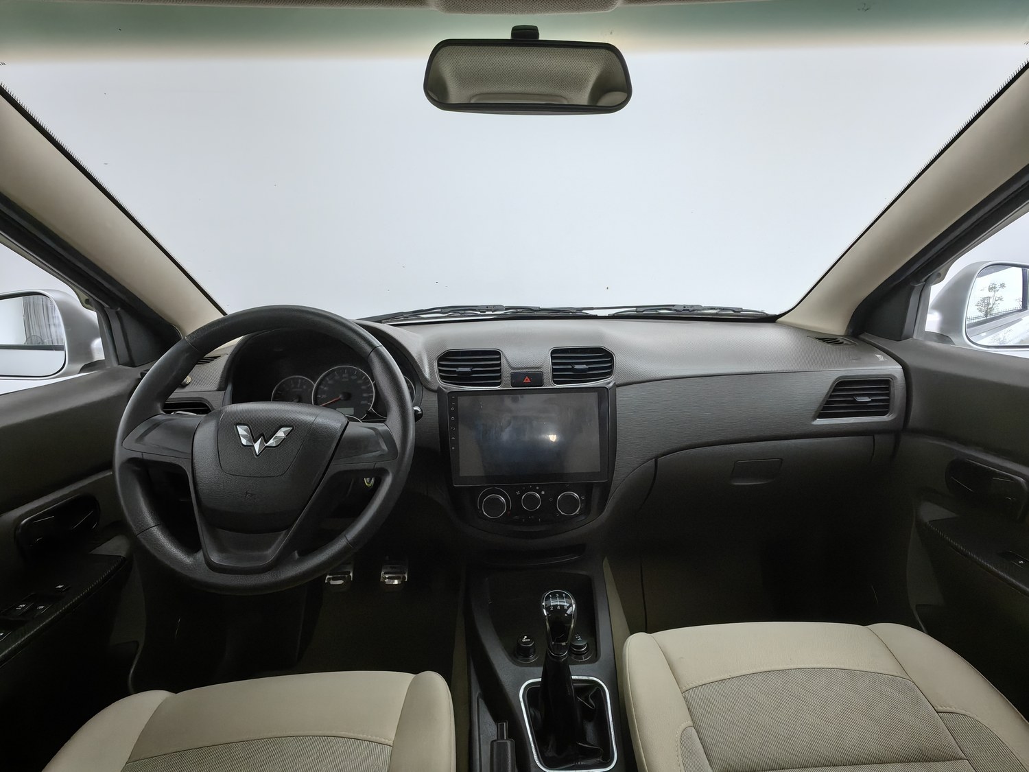 Used Wuling Hongguang 2014 1.5 MT