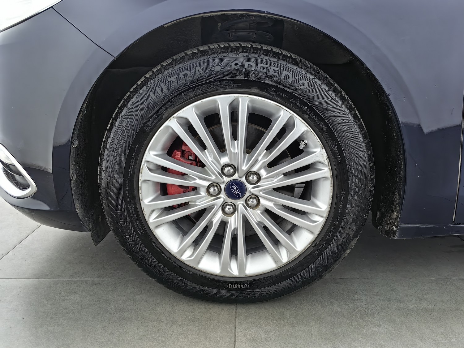 Used Ford Taurus 2015 2.0 AT