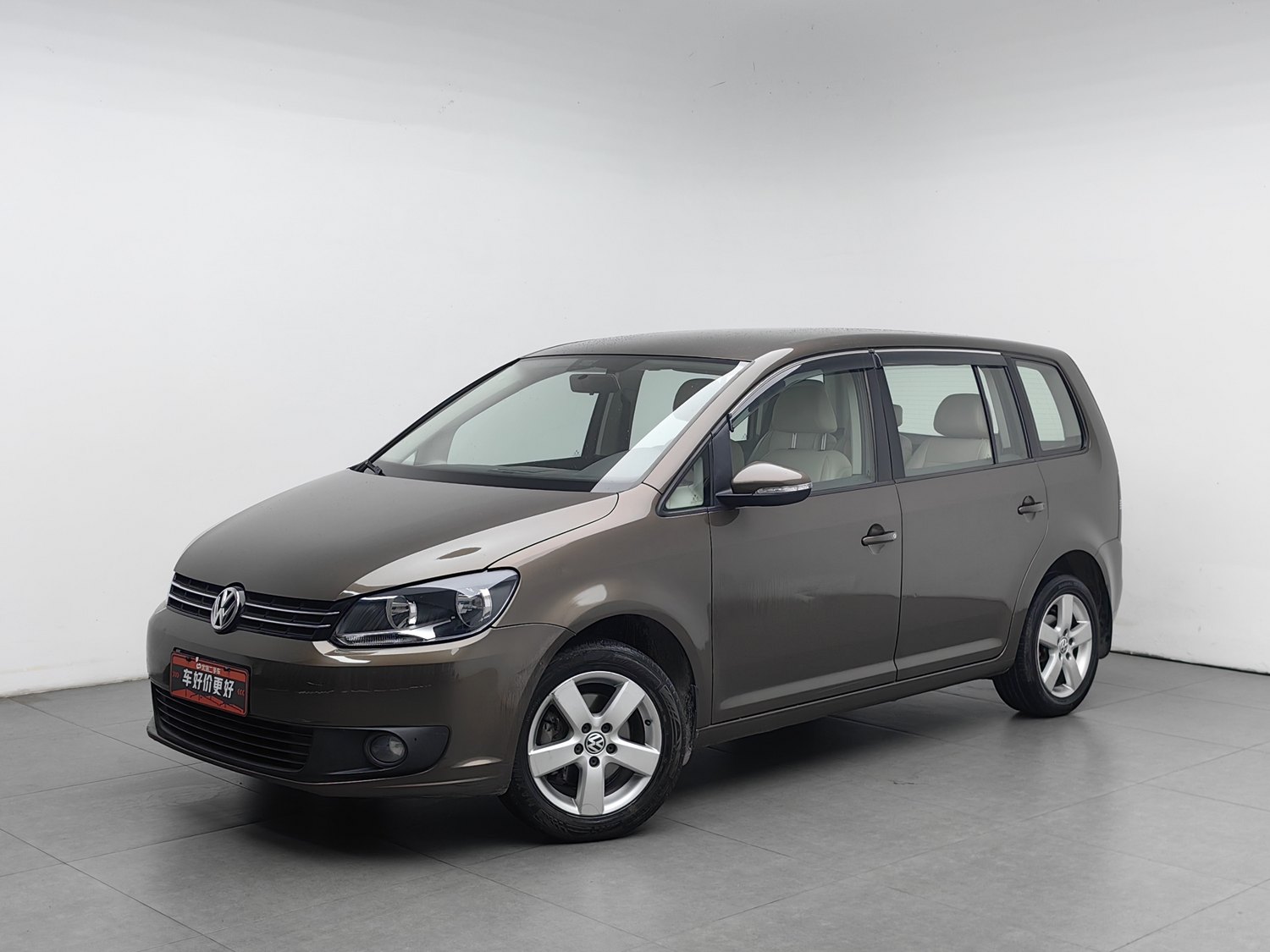 Used Volkswagen Touran 2013 1.4 MT