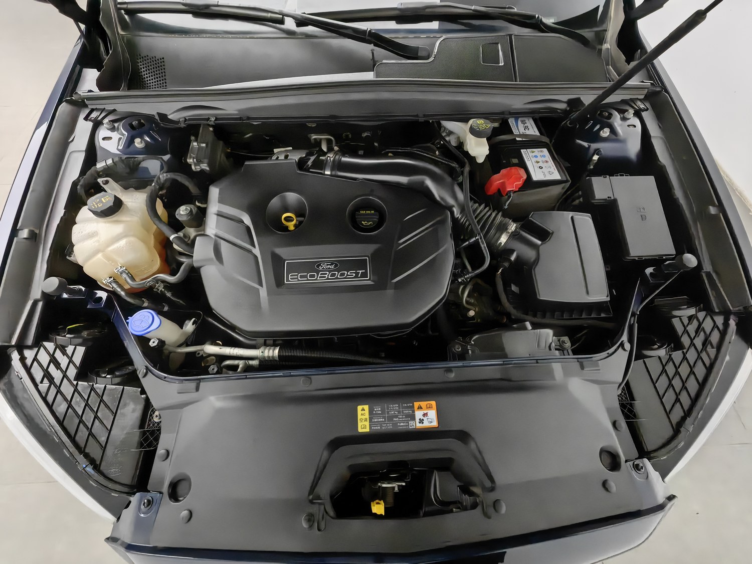 Used Ford Taurus 2015 2.0 AT