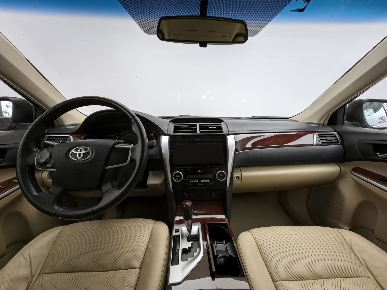 Used Toyota Camry 2013 2.0 AT