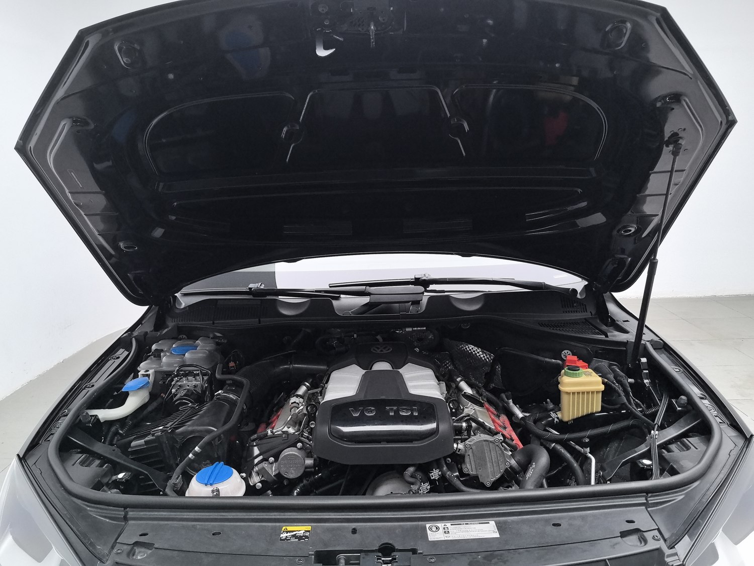 Used Volkswagen Touareg (Imported) 2011 3.0 AT