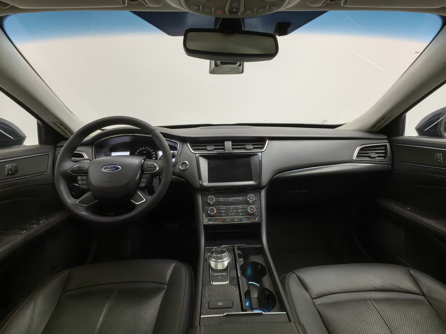 Used Ford Taurus 2015 2.0 AT
