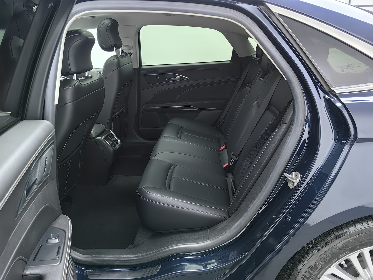 Used Ford Taurus 2015 2.0 AT