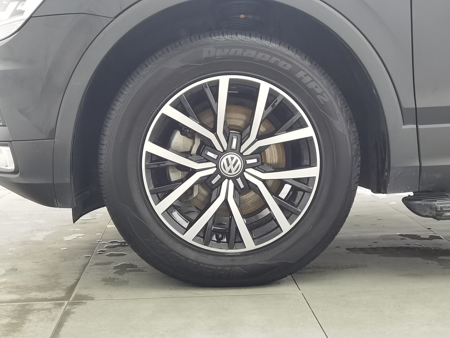 Used Volkswagen Tiguan L 2018 2.0 AT