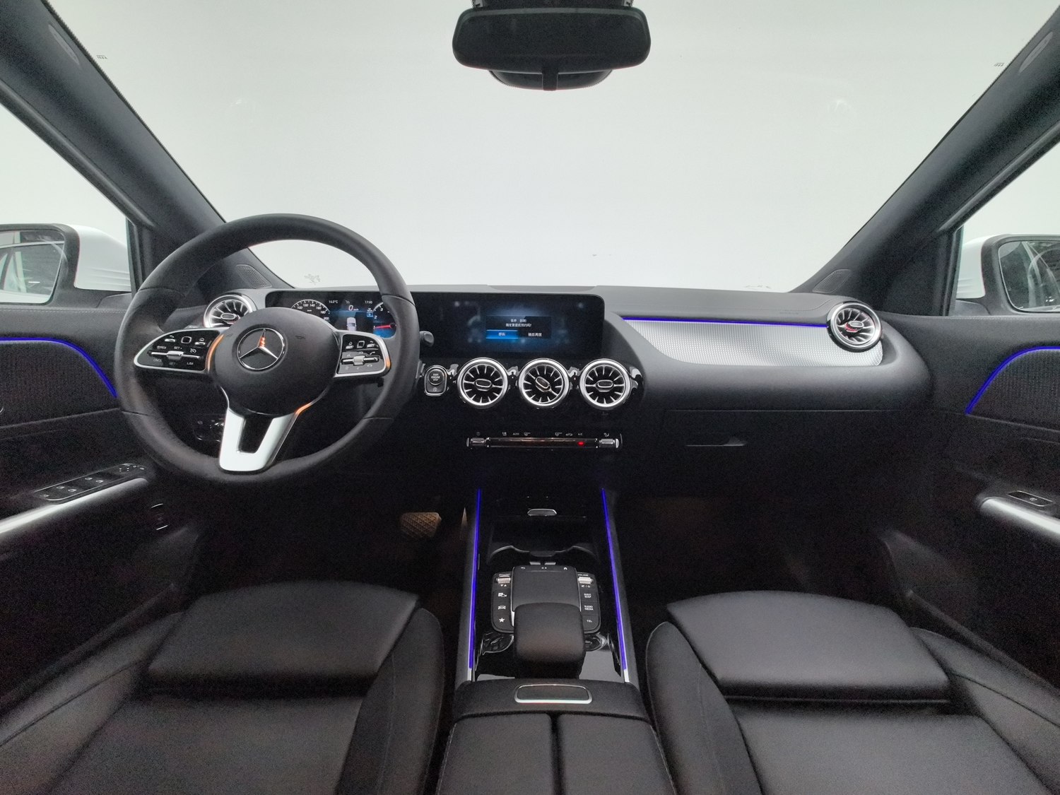 Used Mercedes-Benz GLA 2023 2.0 AT