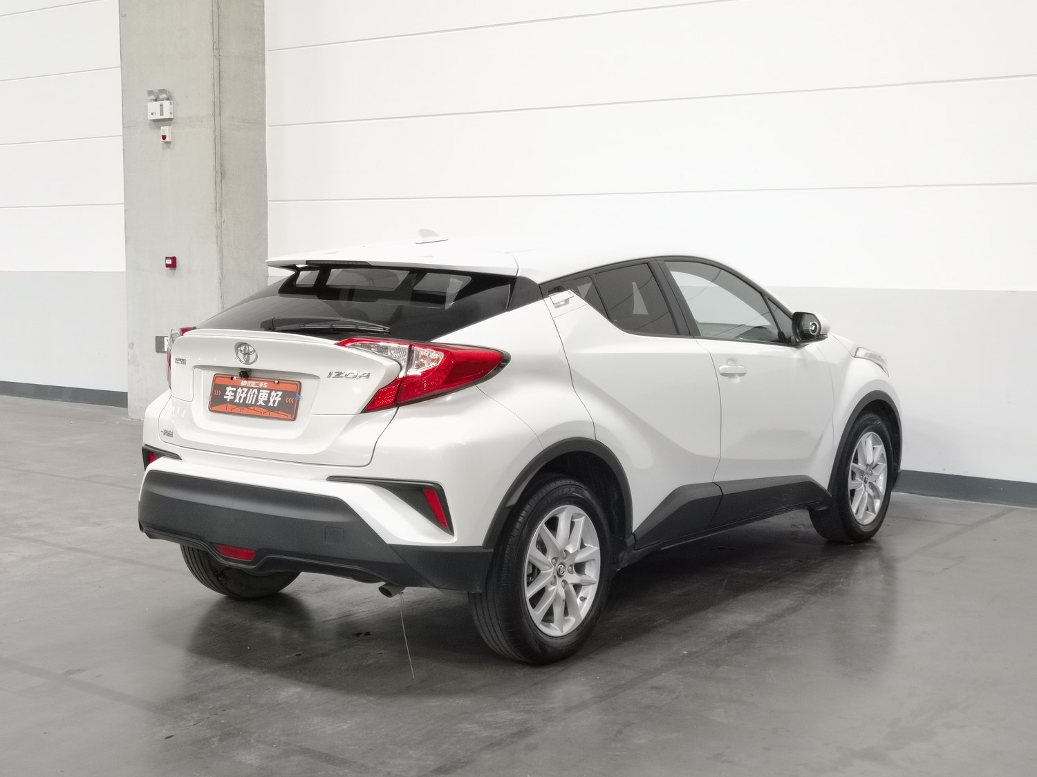 Used Toyota C-HR 2018 2.0 AT