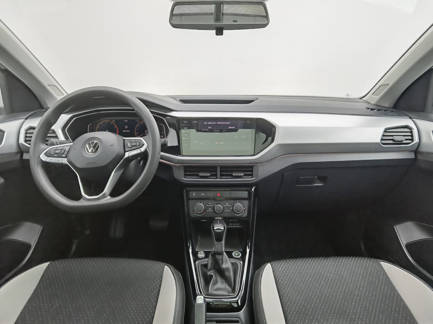 Used Volkswagen Tacqua 2021 1.5 AT
