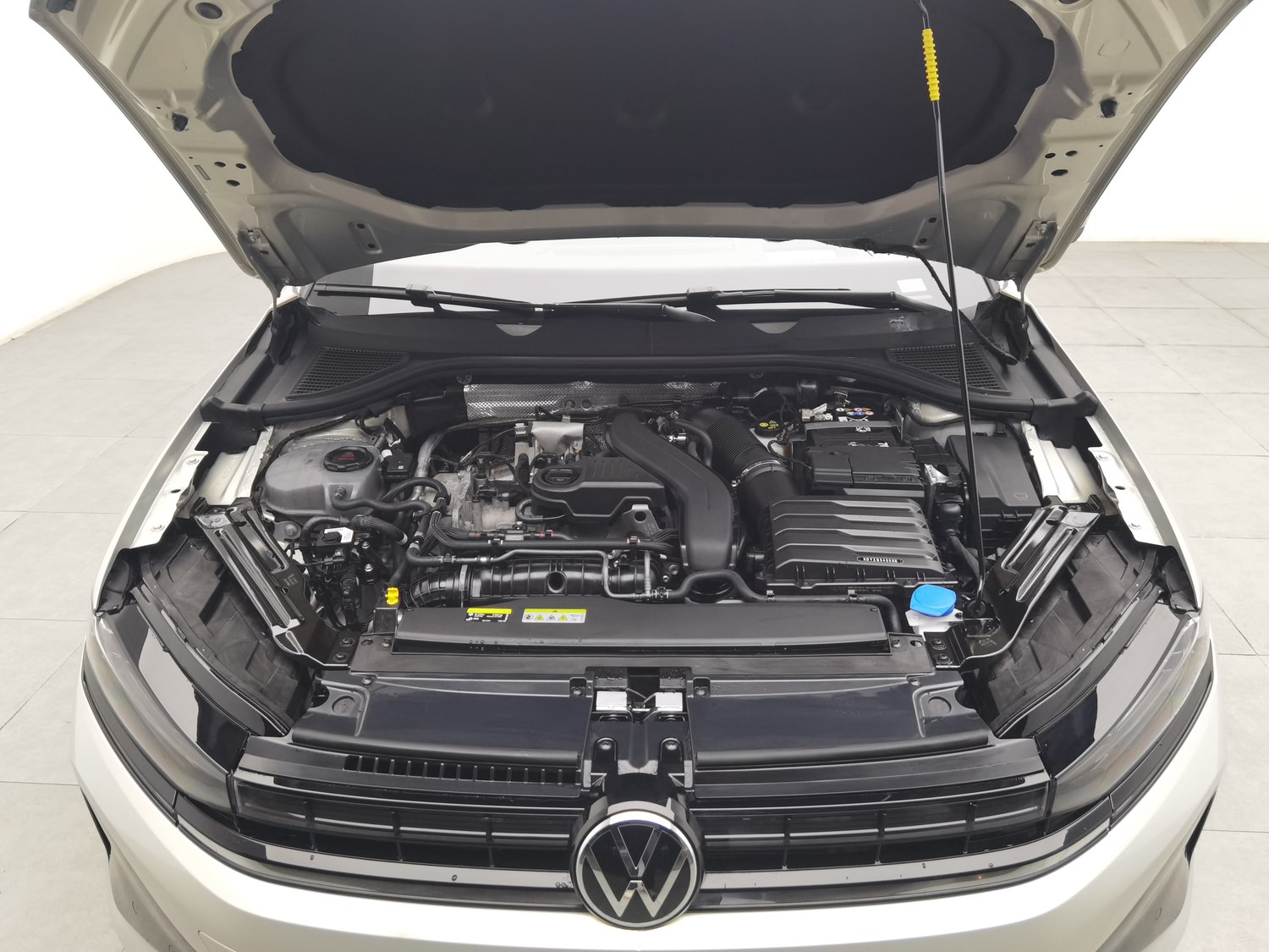 Used Volkswagen Sagitar 2026 1.5 AT