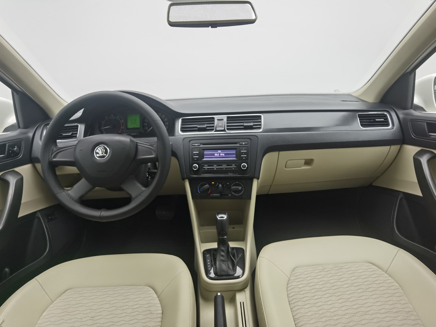 Used Skoda Rapid 2013 1.6 AT