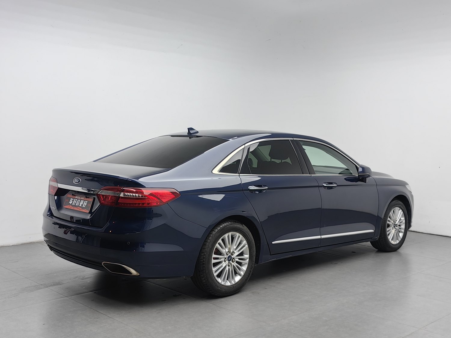Used Ford Taurus 2015 2.0 AT