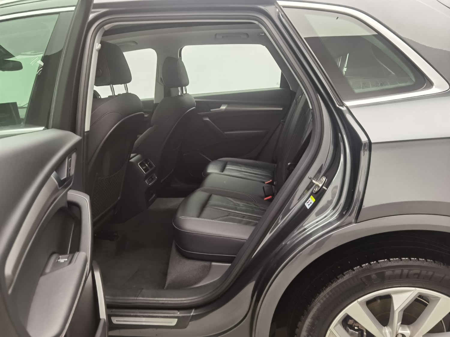 Used Audi Q5L 2022 2.0 AT