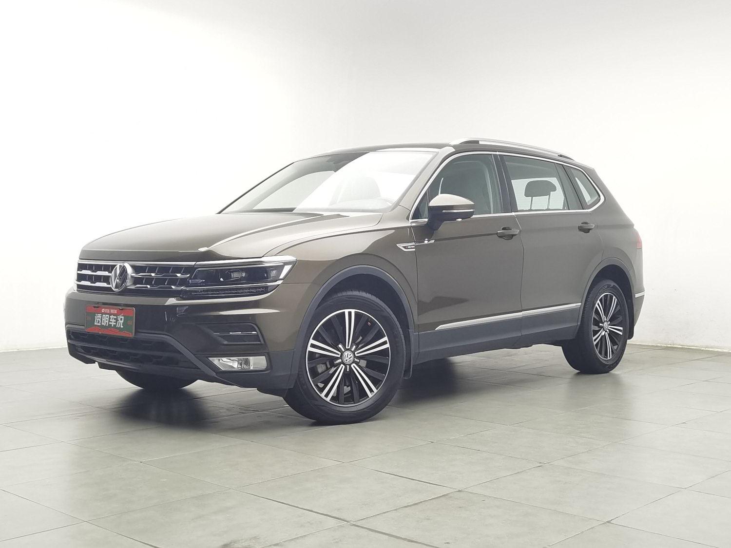 Used Volkswagen Tiguan L 2018 2.0 AT